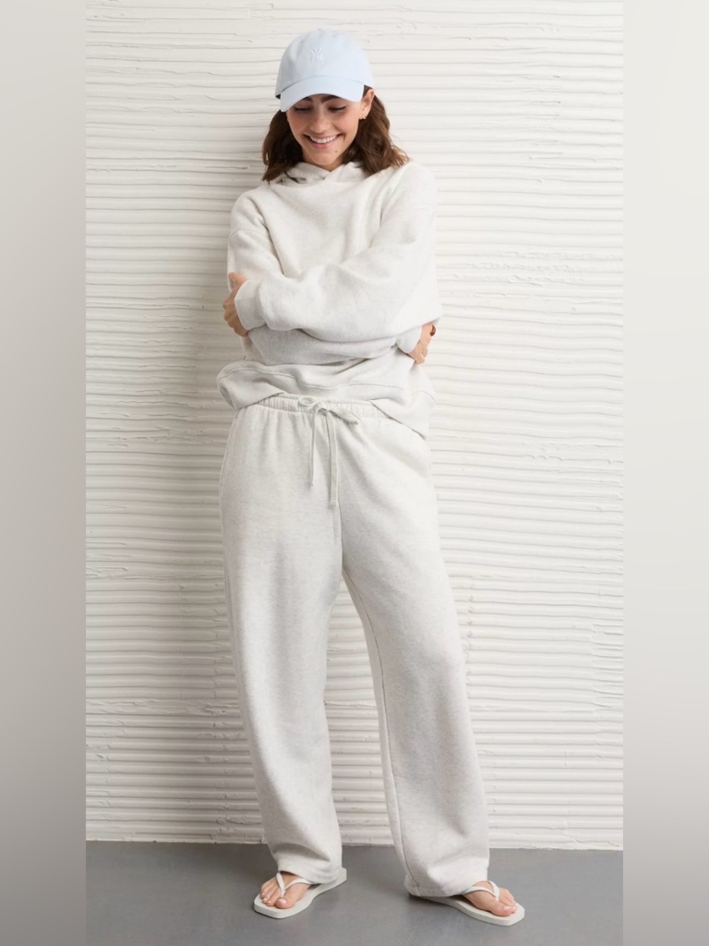 American Eagle Outfitters light heather grey barrel Sweatpants